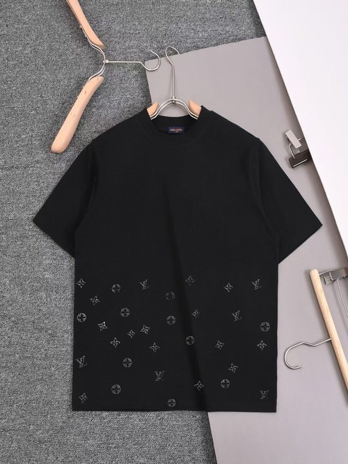 Louis Vuitton New Round Neck T-Shirt with Dyed Cotton