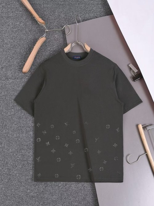Louis Vuitton New Round Neck T-Shirt with Dyed Cotton