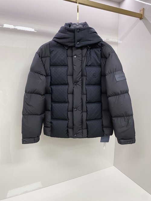 Louis Vuitton Lightweight Down Jacket with Detachable Hood and Zip Pockets