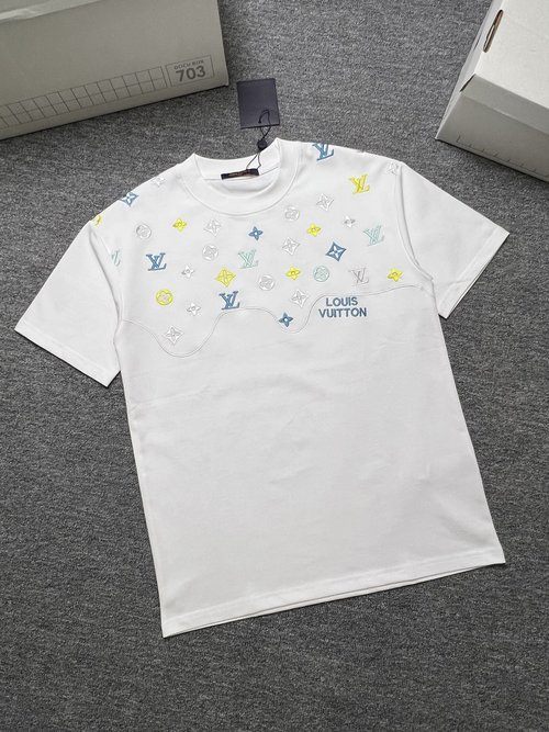 Louis Vuitton Black, White and Pink Short Sleeve T-Shirt, 300g Fabric