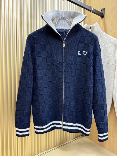 Louis Vuitton Warm and Stylish Wool Cardigan with Unique Pattern