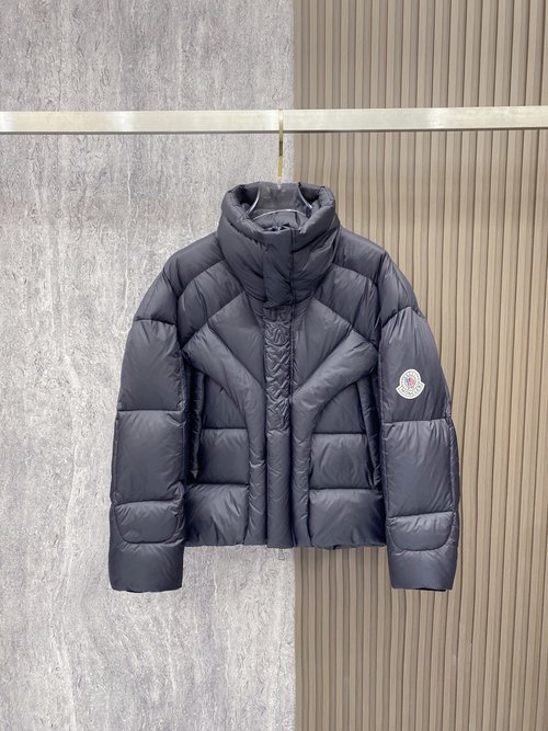 Moncler Heavyweight Down Jacket with Premium Duck Down and Zip Pockets