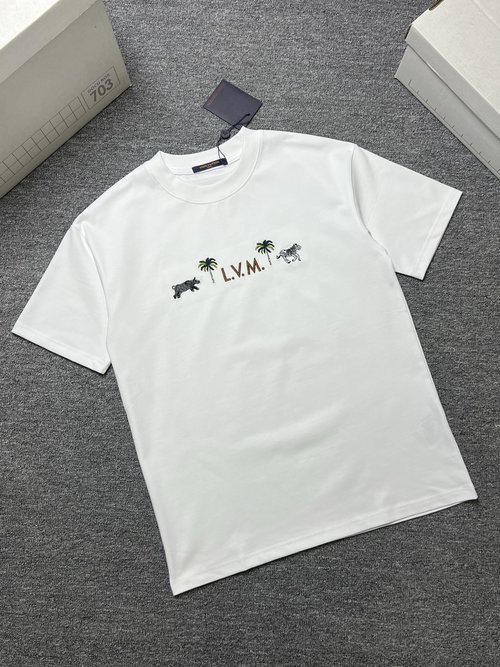 Louis Vuitton Black and White Short Sleeve T-Shirt, 300g Fabric
