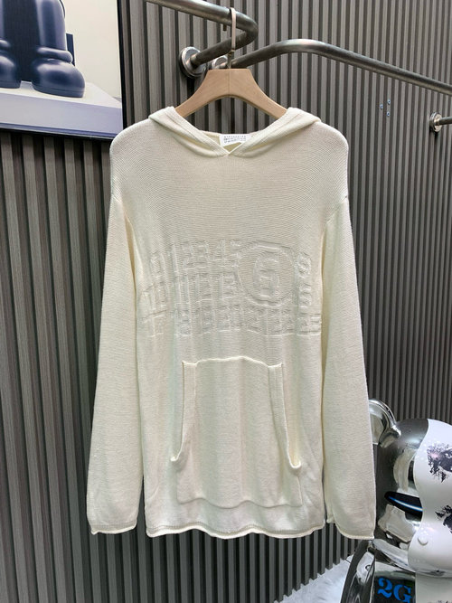 Hermes Neutral-Style Knitted Hoodie with Rolled Edges