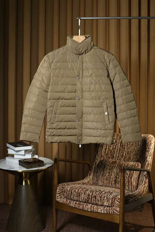 Brunello Cucinelli Solid Color Down Jacket with Loose Fit