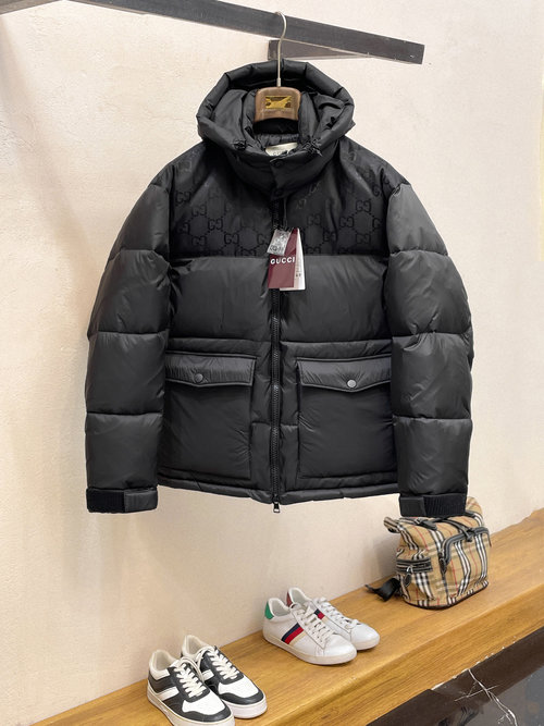 Gucci 90% Down Filled Authentic Logoed Unisex Jacket