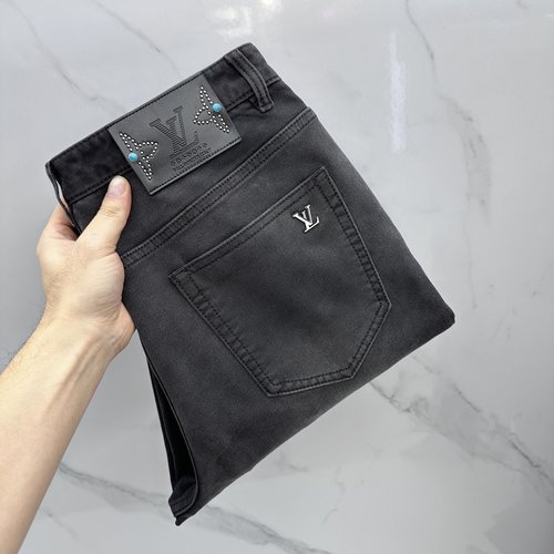 Louis Vuitton High - End Customized Jeans with Exquisite Workmanship