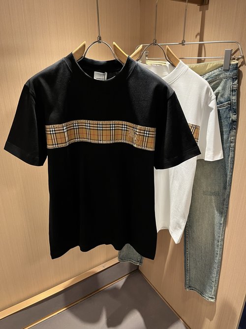 Burberry Eco-Friendly Cotton Short Sleeve T-Shirt with Logo Embroidery