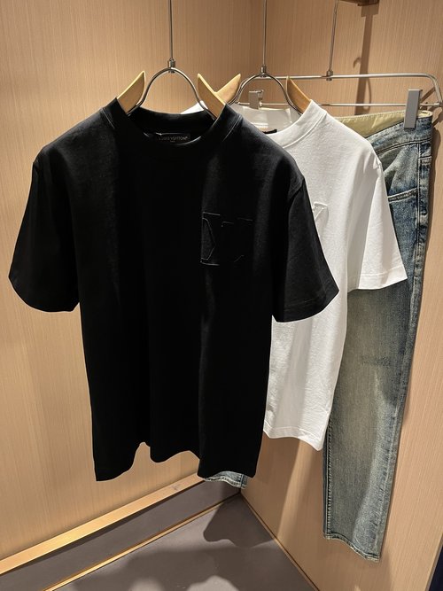 Louis Vuitton Fashionable T-Shirt with Logo Patch, Soft Cotton
