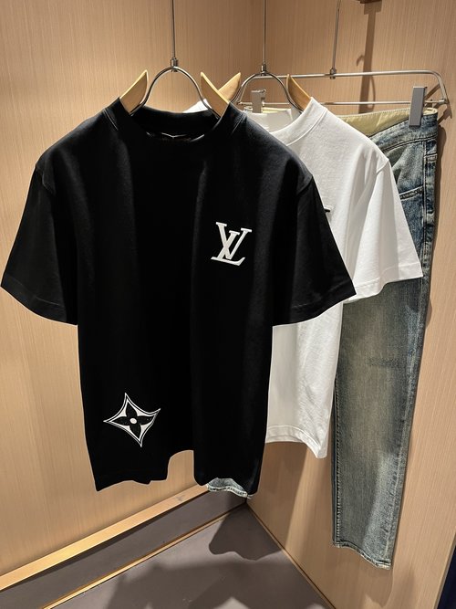 Louis Vuitton Fashionable Logo-Embroidered Cotton T-Shirt