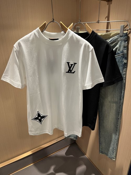 Louis Vuitton Fashionable Logo-Embroidered Cotton T-Shirt