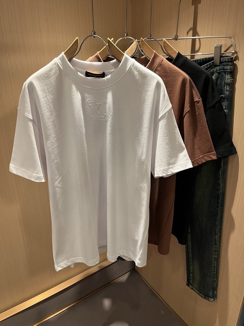 Louis Vuitton Stylish Unisex Short-Sleeve T-Shirt in Cotton
