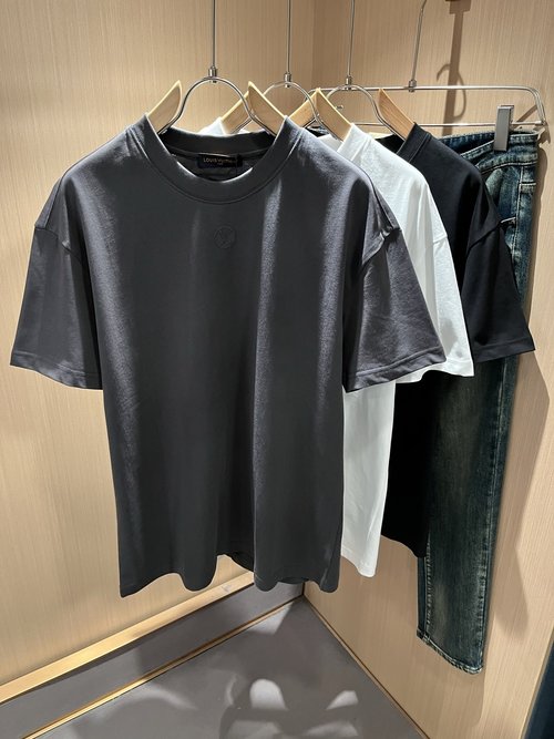 Louis Vuitton Stylish Unisex Short-Sleeve T-Shirt with Logo
