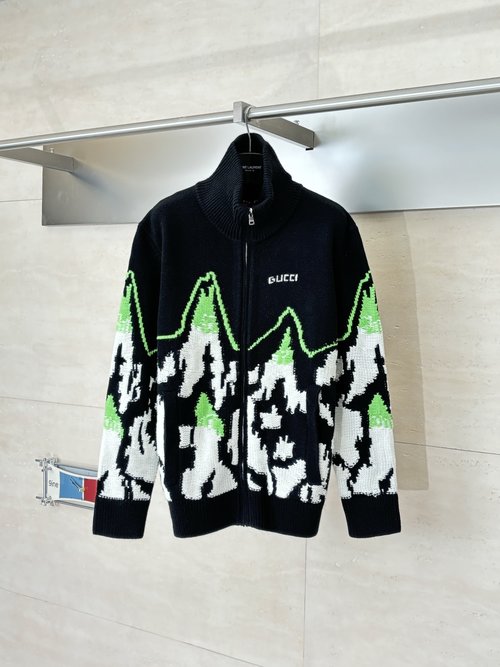 Gucci Ski Mountain Embroidered Wool Knit Zip Jacket