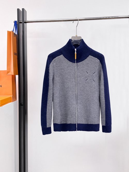 Maison Margiela Cozy Knitted Zippered Coat