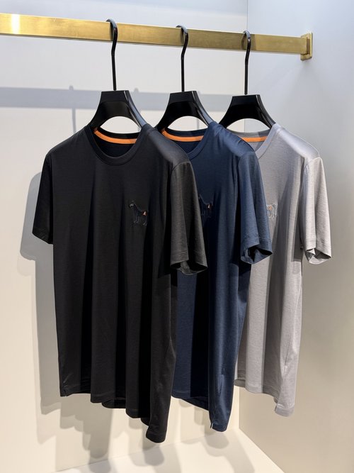 Hermes Round Neck T-Shirt with 3D Horse Embroidery