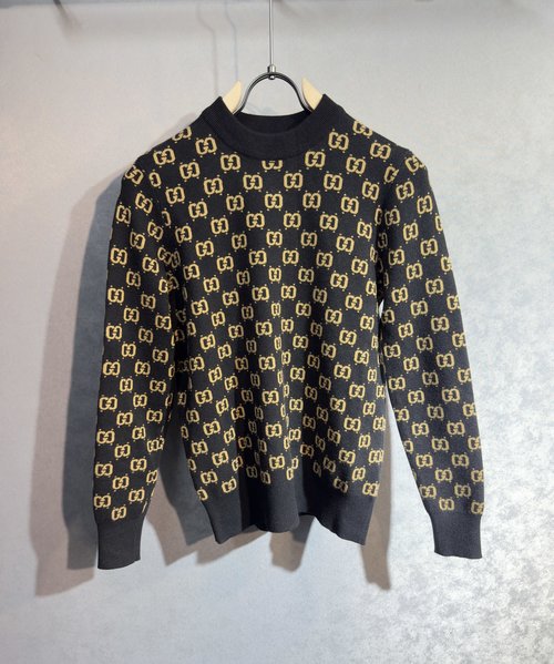 Gucci Chic Premium Black and White Knit Sweater