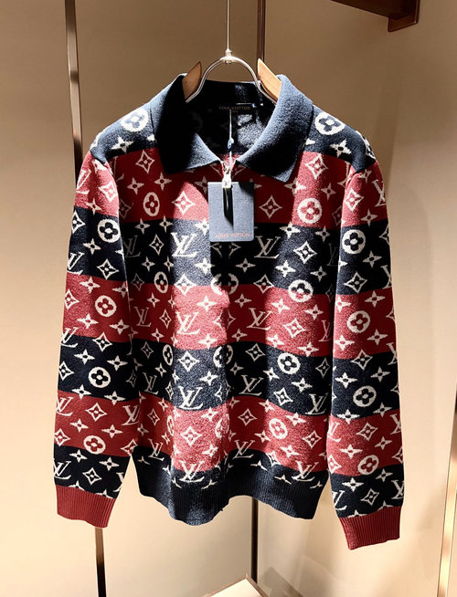 Louis Vuitton Luxury Knit Wool Sweater with Panoramic Logo
