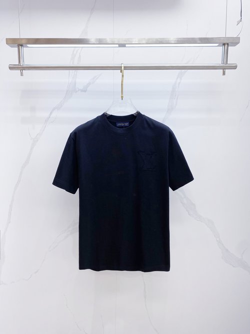 Louis Vuitton Premium Cotton Round Neck T-Shirt Featuring Logo