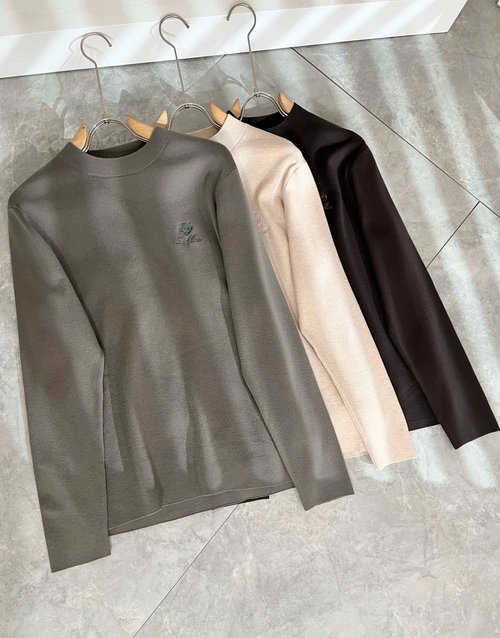 Loro Piana Comfortable Knitted Wool Sweater with Logo