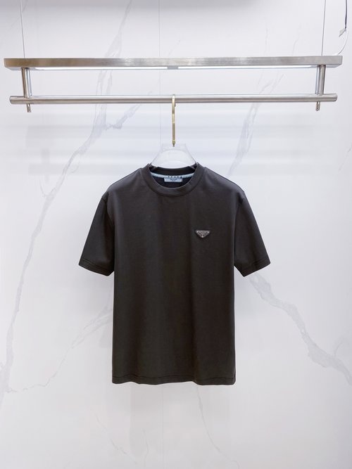 Prada Premium Customized Short-sleeved T-shirt in Black/White