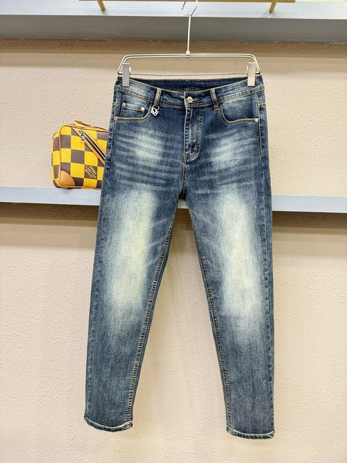 Dior New Original Jeans with Classic Logo Design