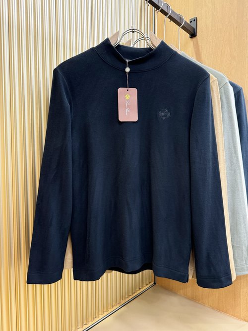 Loro Piana Premium Long-Sleeved Comfort with Cashmere Blend