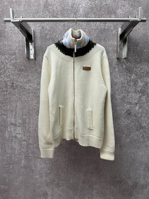 Louis Vuitton Zipper & Embroidered Knitwear for Layering