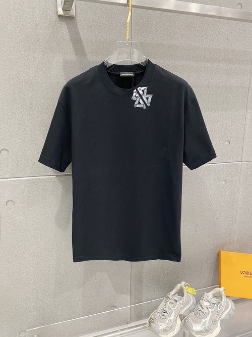 Balenciaga Luxury Cotton Short Sleeve T-Shirt with Elegant Hand-drawn Logo