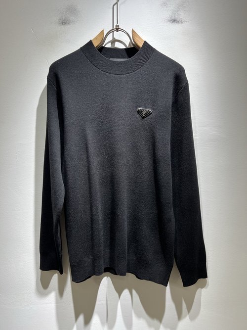 Prada Classic and Fashionable Knitted Wool Sweater