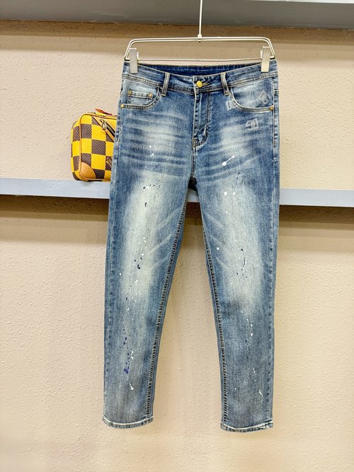 Dolce & Gabbana Original Jeans with Classic Logo Design