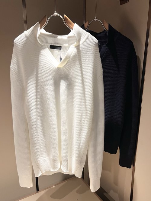 Prada High-Quality Knitted Wool Sweater with Modern Design