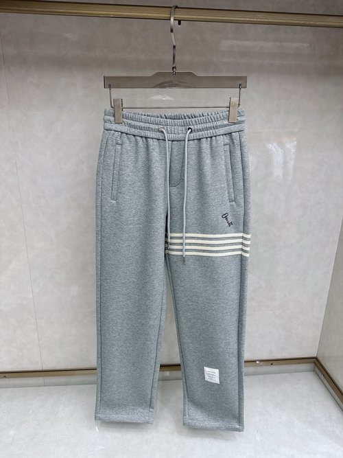 Thom Browne New Casual Pants with Classic Logo, High Comfort