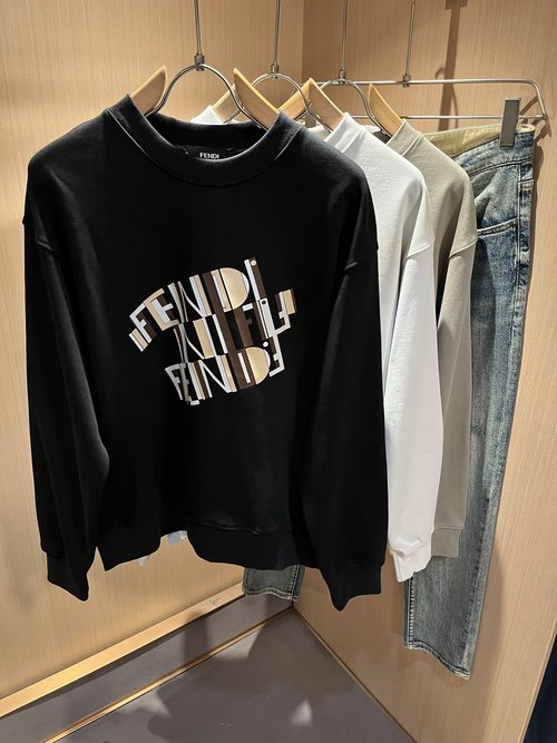 Dior Fashionable Cotton Sweatshirt with Logo Print
