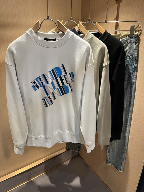 Dior Fashionable Cotton Sweatshirt with Logo Print