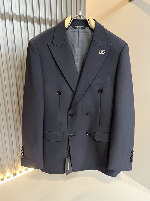 Dolce & Gabbana Casual Suit with Luxury Logo Design