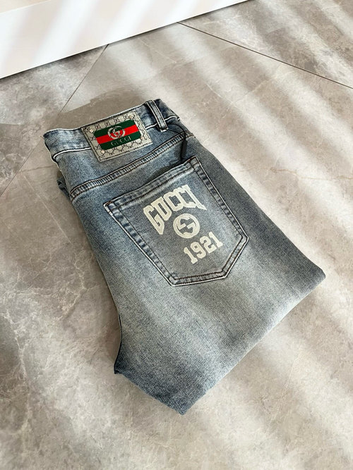 Gucci Premium Jeans with Logo Waist Tag