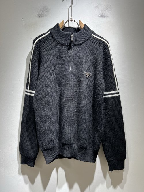 Prada Classic and Fashionable Knit Wool Sweater