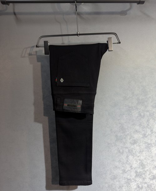 Gucci Luxurious Jeans with Soft Heavy-Washed Fabric