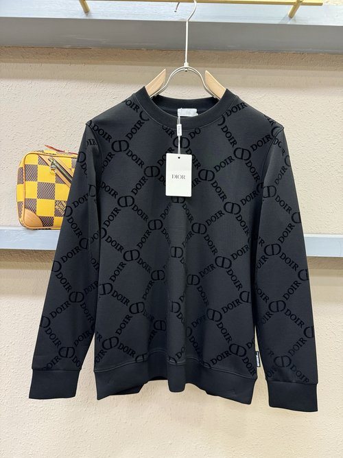 Dior New Soft and Versatile Long Sleeve Sweatshirt