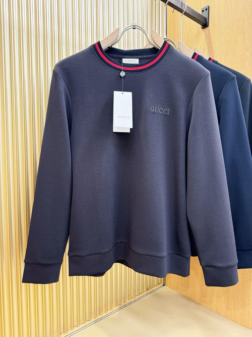 Gucci New Long Sleeve Sweatshirt with Classic Logo
