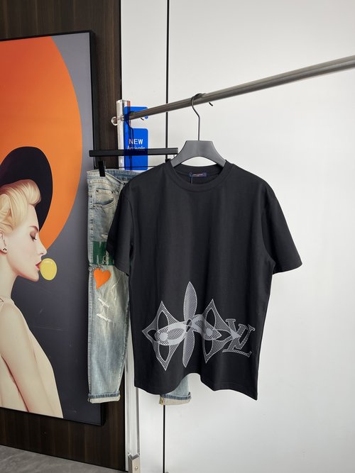 Louis Vuitton Breathable Cotton Short-Sleeved T-Shirt