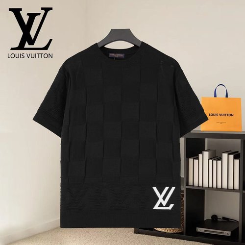 Louis Vuitton Cotton T - shirt with Jacquard Logo for Various Occasions