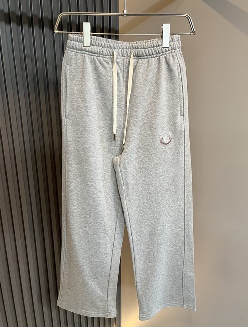 Moncler Stylish Casual Suit in Premium Cotton Fabric