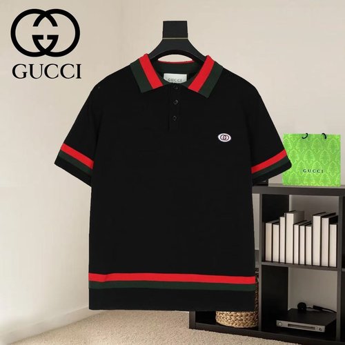 Gucci Knitted Jacquard Crewneck Sweater in Apricot and Black