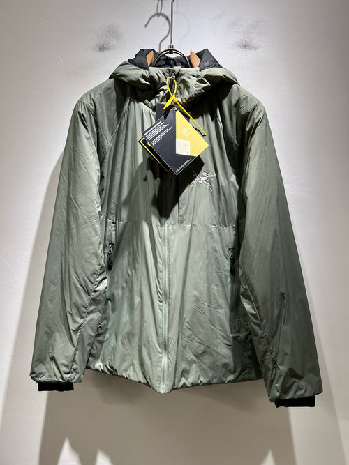 Canada Goose Quick-drying Filled Jacket with Logo Embroidery