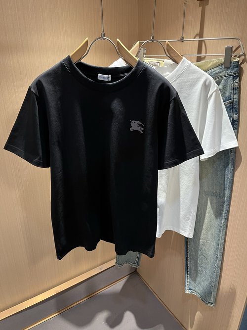 Burberry Elegant Short-Sleeve T-Shirt with Logo Imprint