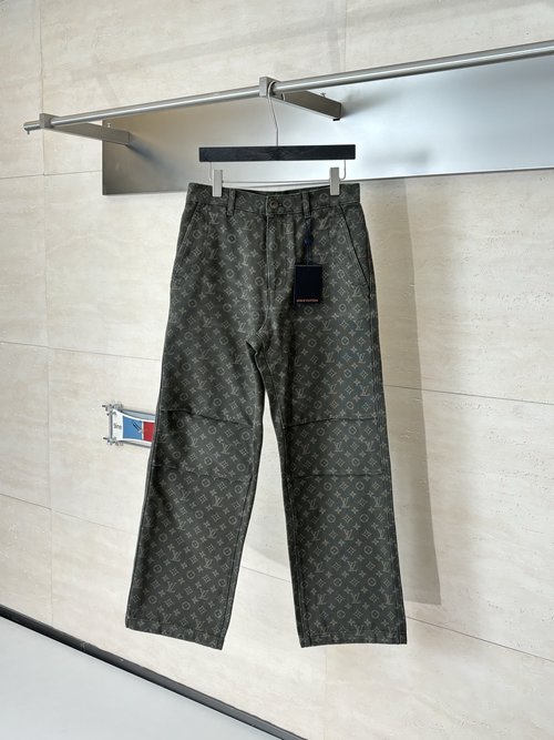 Louis Vuitton Monogram Printed Pocket Jeans with a Retro Aesthetic