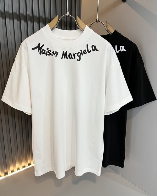 Maison Margiela Classic All-Cotton Short-Sleeve T-Shirt with Logo Design