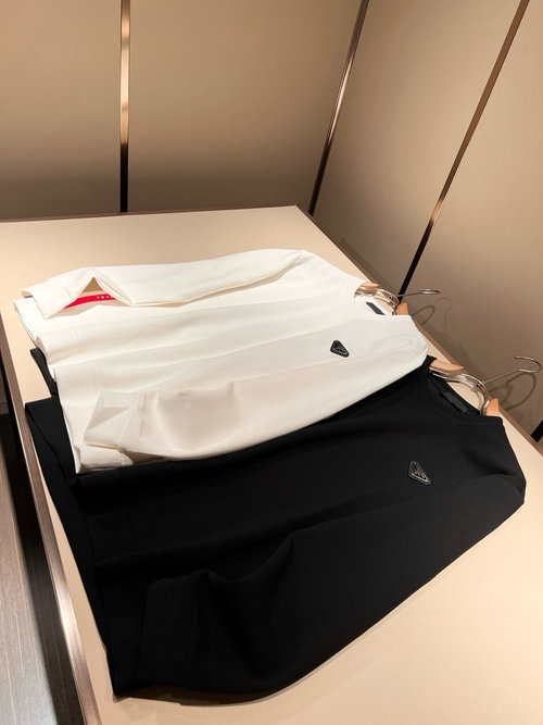 Prada New Unisex Sweatshirt with Subtle Luxury Appeal